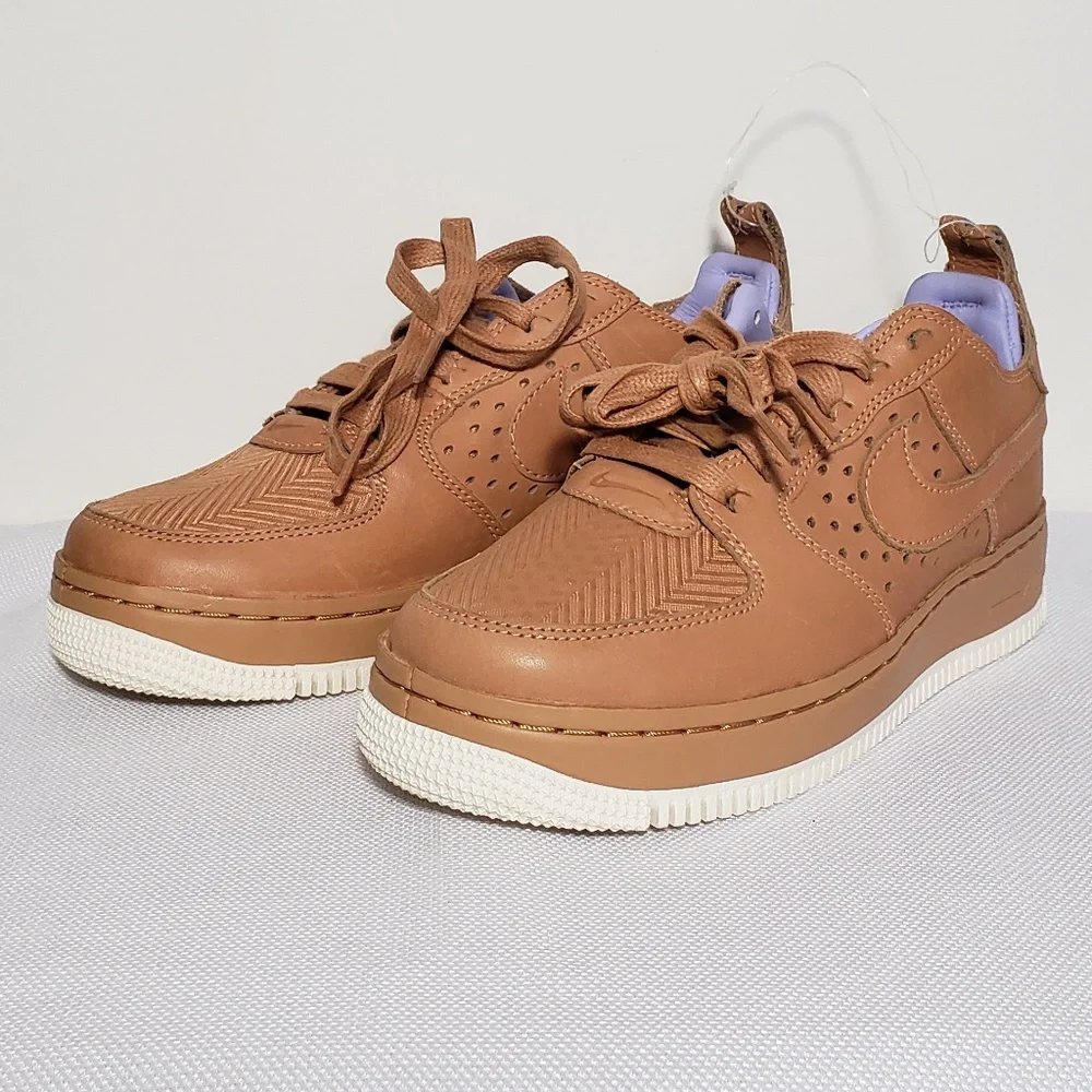 Nike size nwob