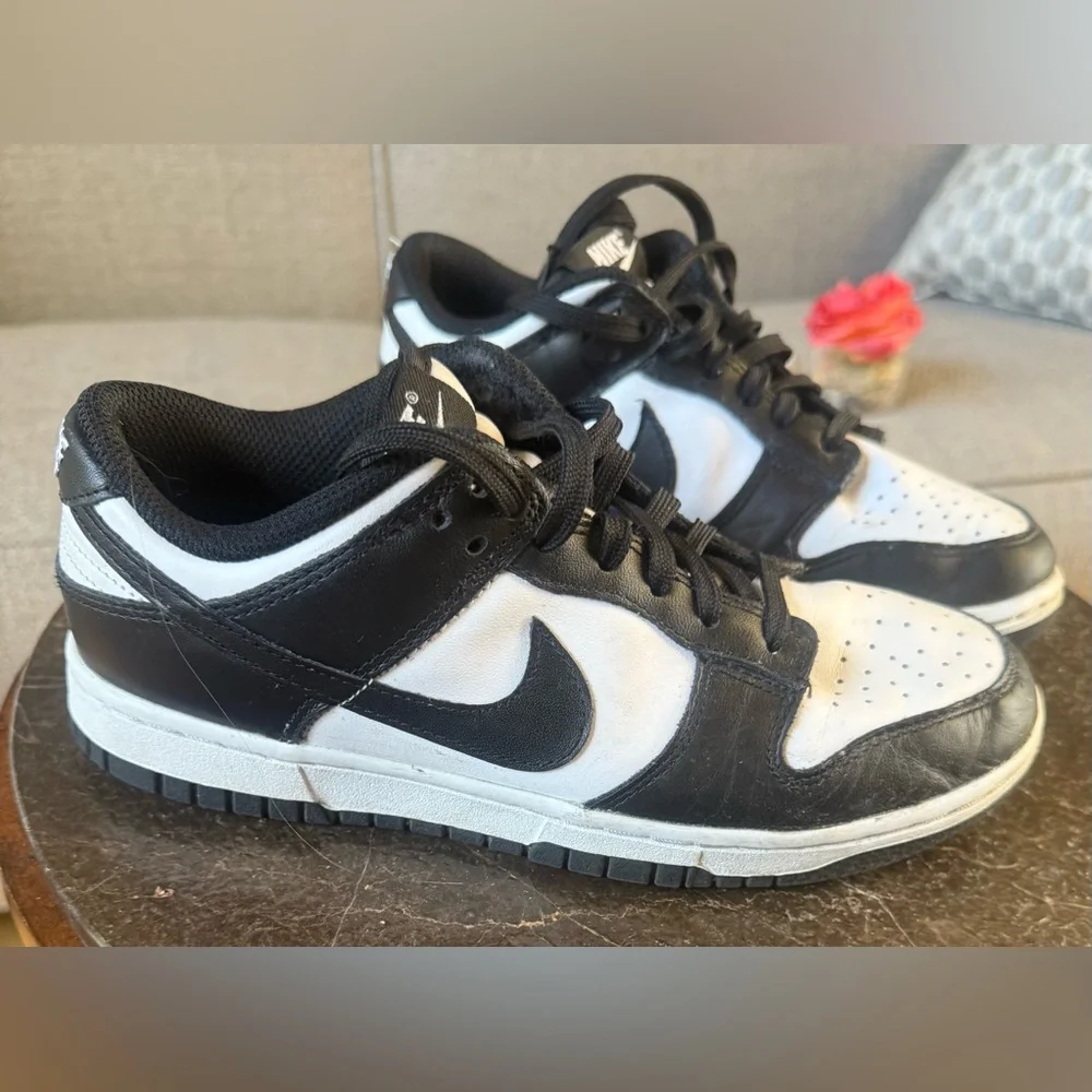 Nike classic sneakers