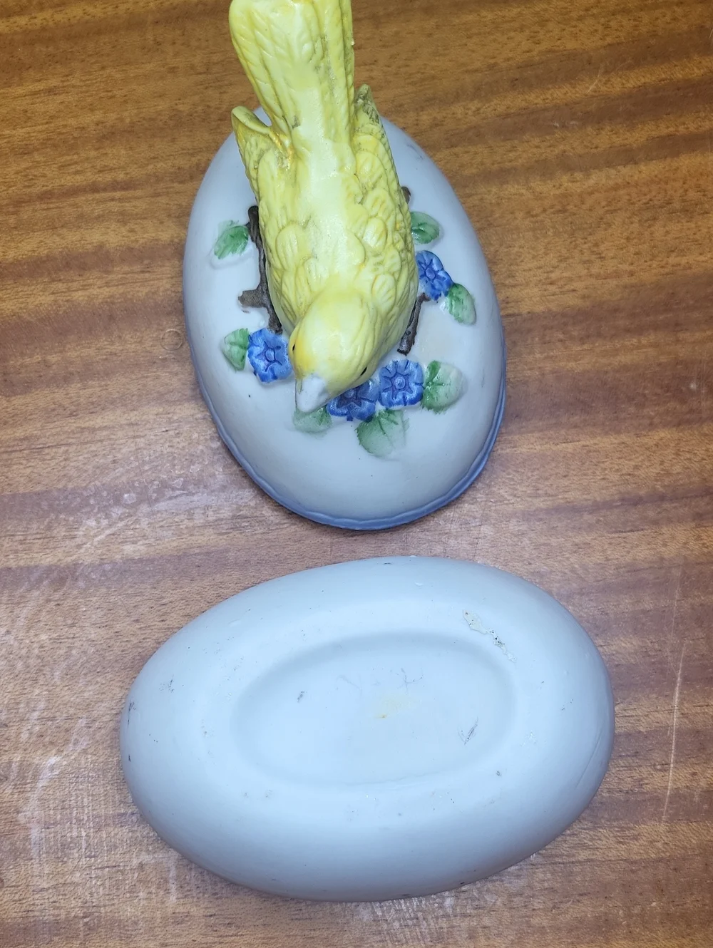 N/A charming yellow