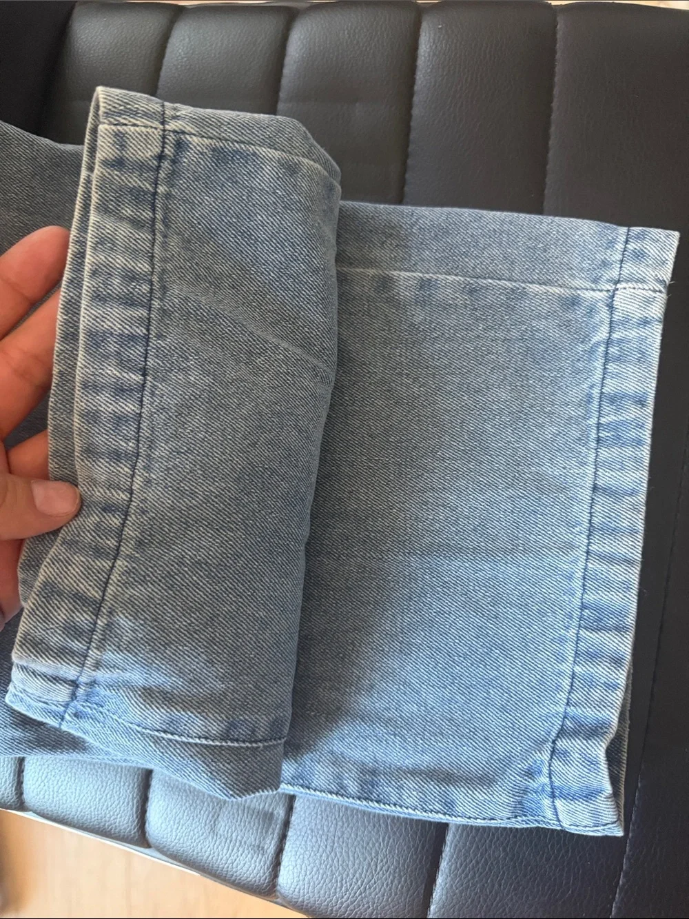 Men's Light Blue Relaxed Denim Jeans