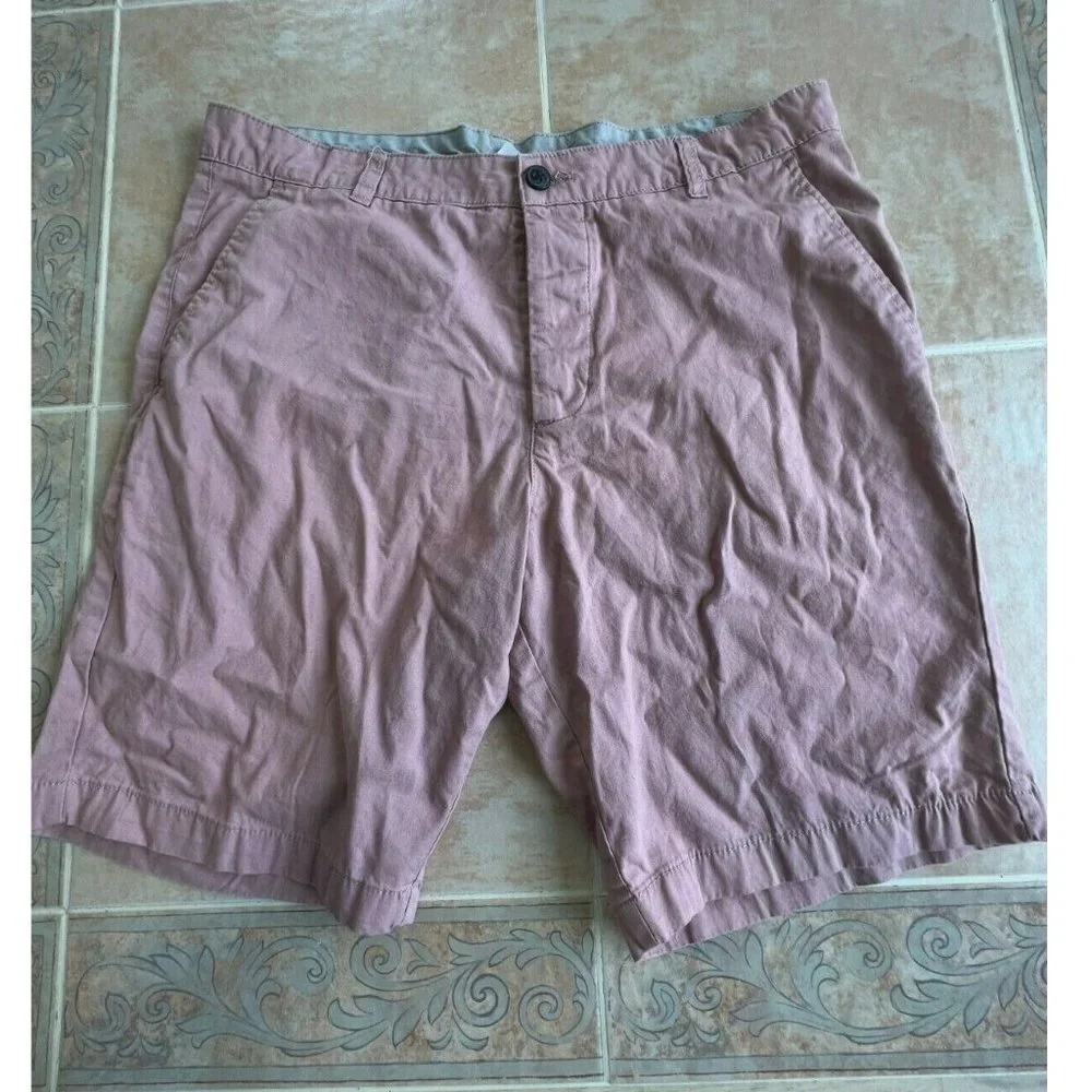H&M Divided  Shorts Flat Front Dusty Pink Chinos Men Size‎ 34
