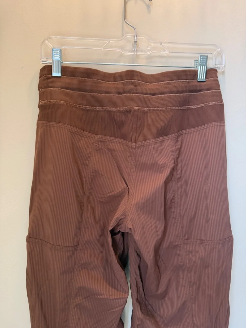 lululemon athletica excellent worn