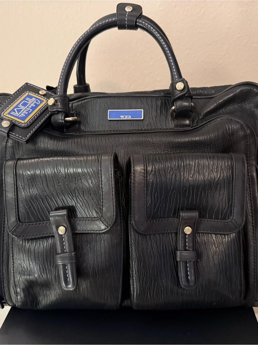 Tumi premium carlos