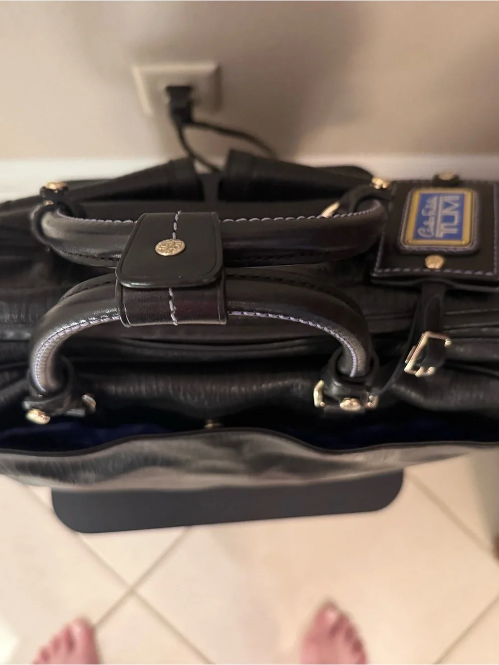 Tumi premium carlos