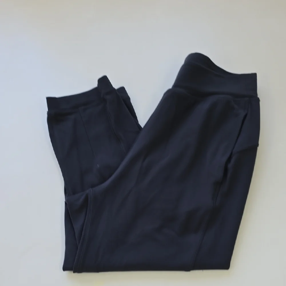 lululemon athletica comfortable charcoal