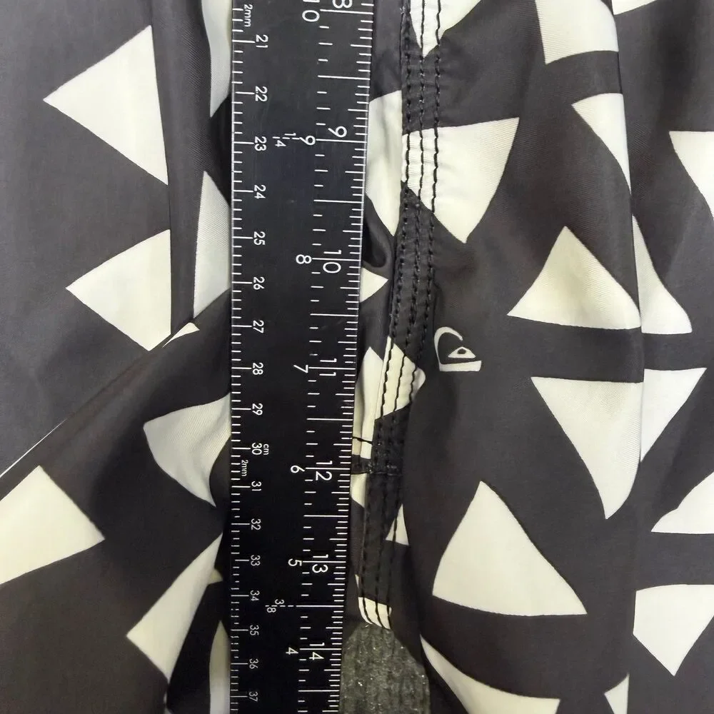Quiksilver Mens Board Shorts Size 34 Black Neon Green Geometric Swim Trunks Surf