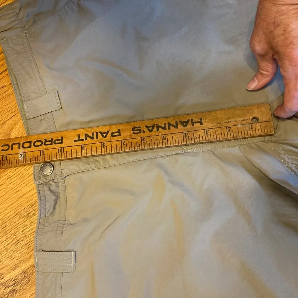 Columbia cargo shorts