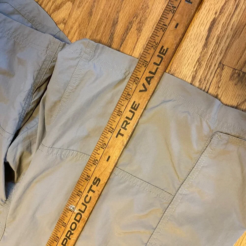 Columbia cargo shorts