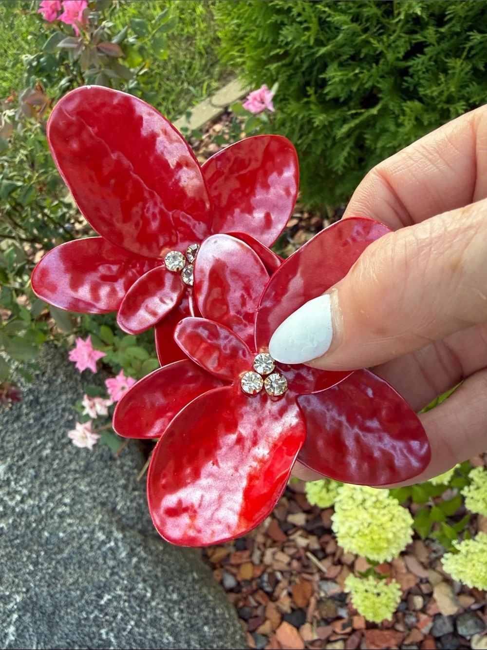 N/A bold red