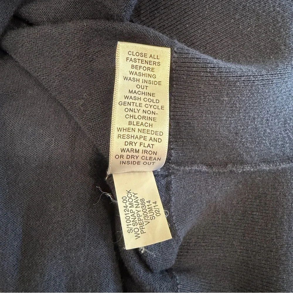 Banana Republic stylish navy