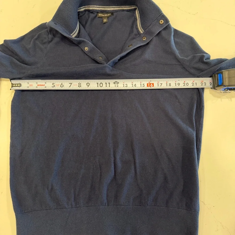 Banana Republic stylish navy