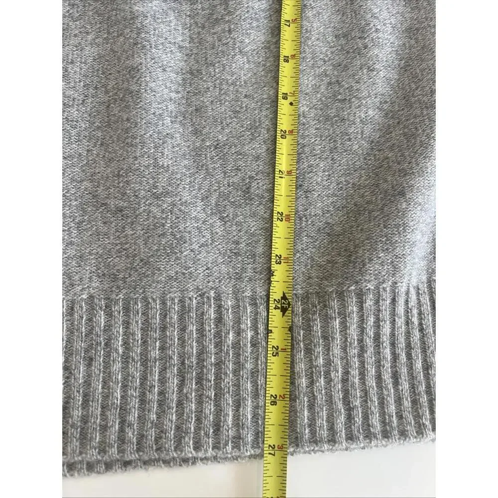 $789 officiate generale Manila Wool Sweater Size Large