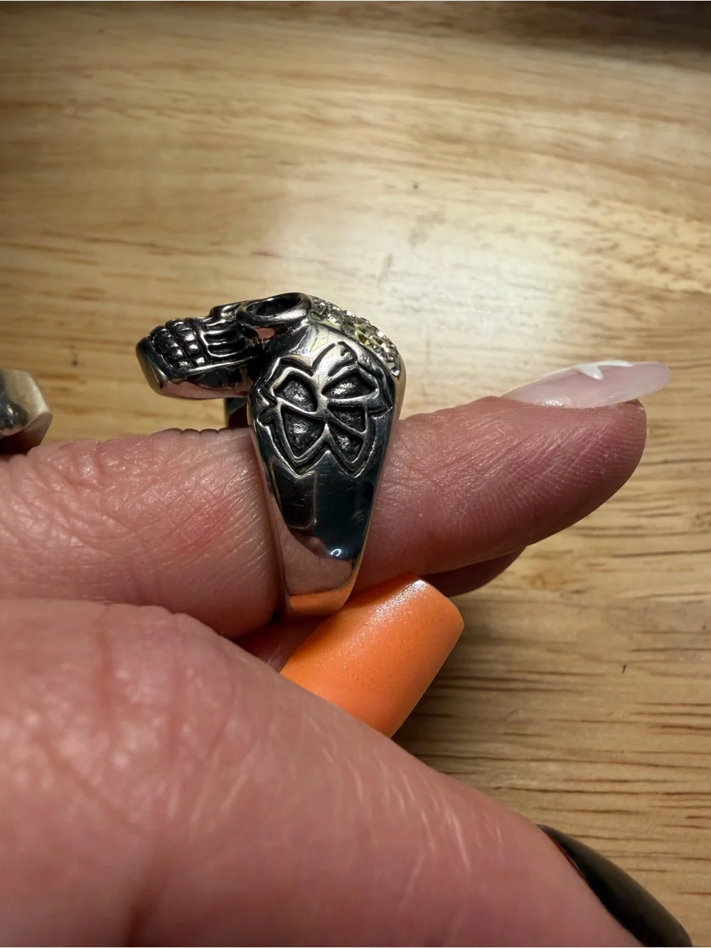 N/A rings thumb