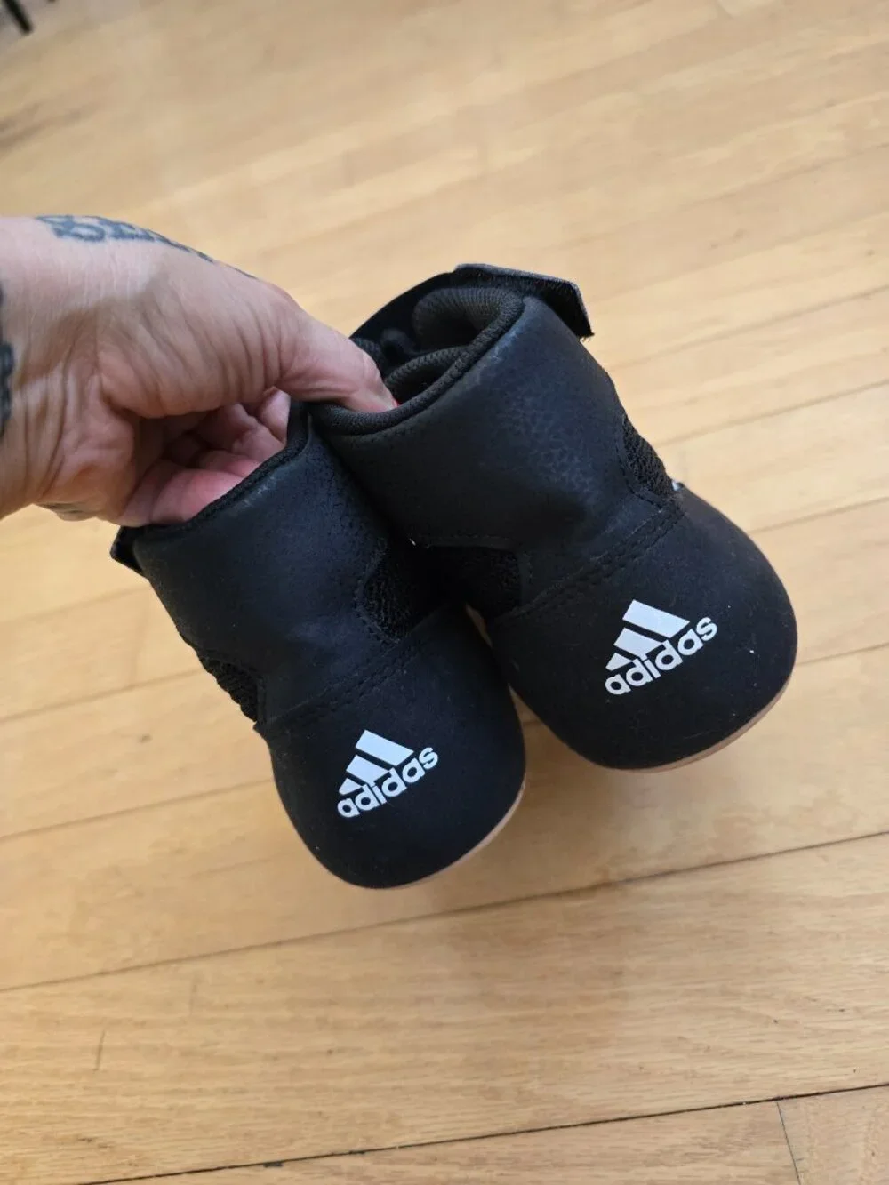 adidas hvc black