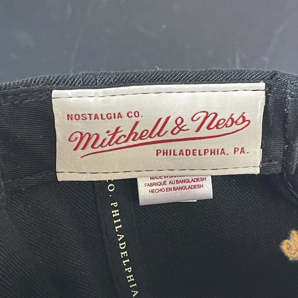 Mitchell & Ness great american owned