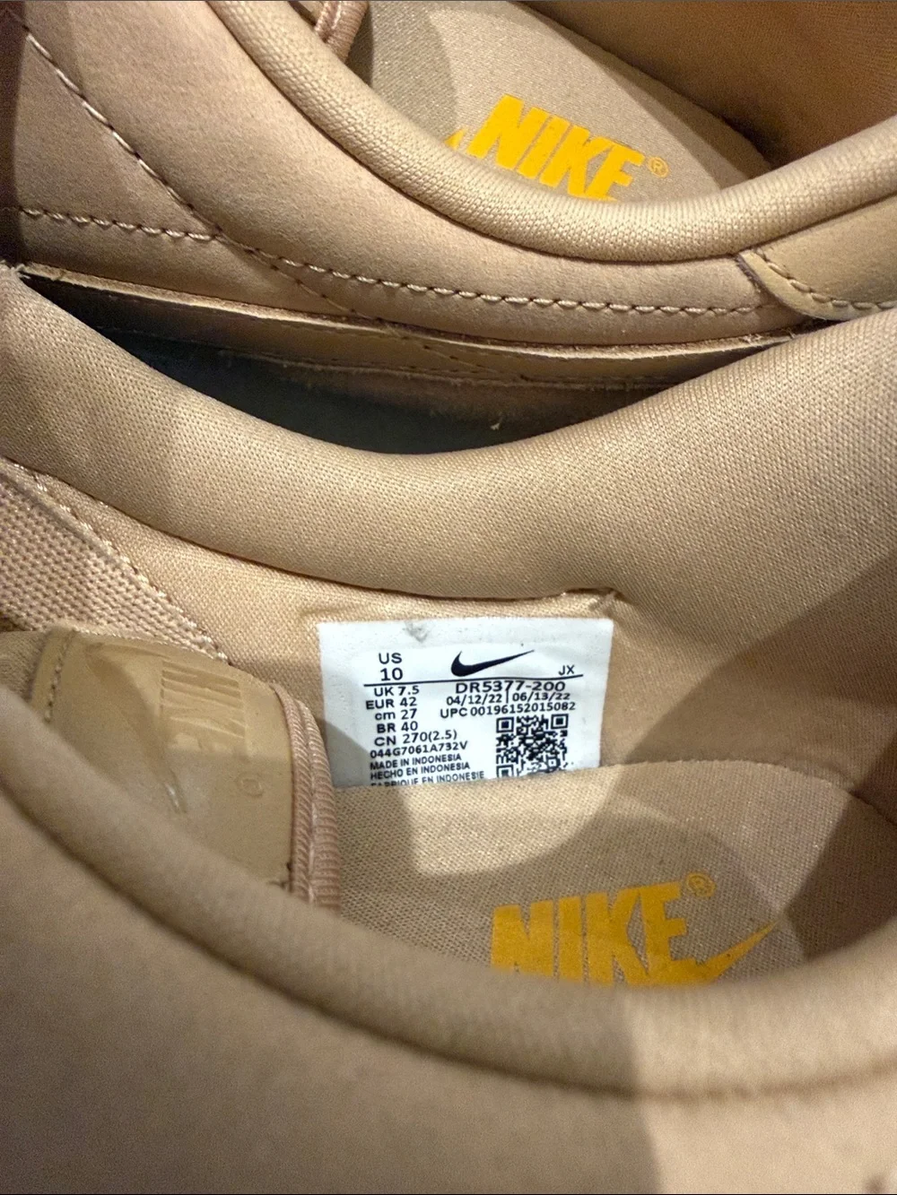 Nike classic low