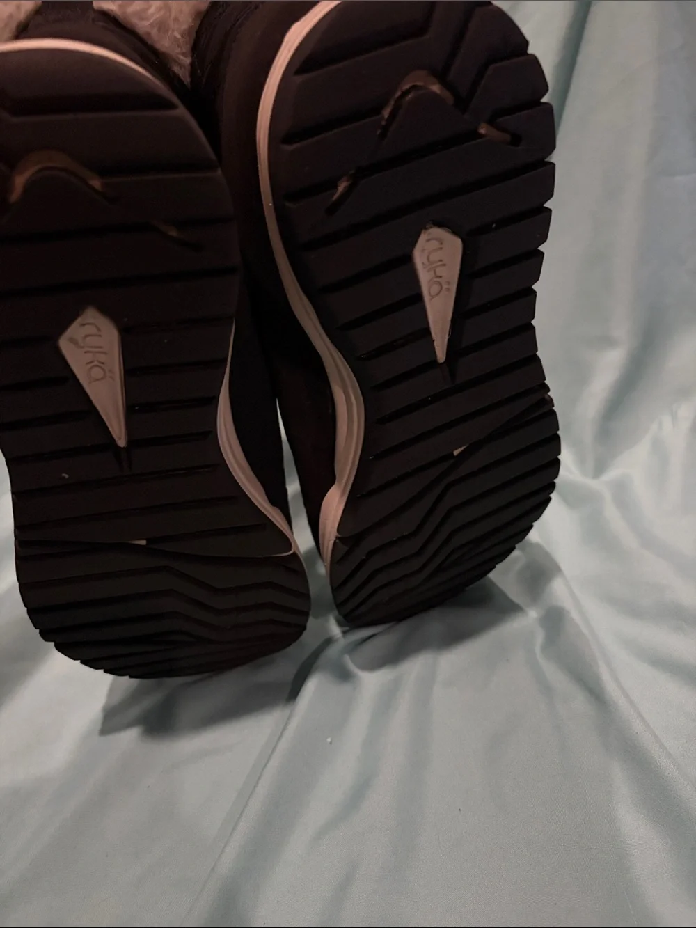 Ryka insulated ankle