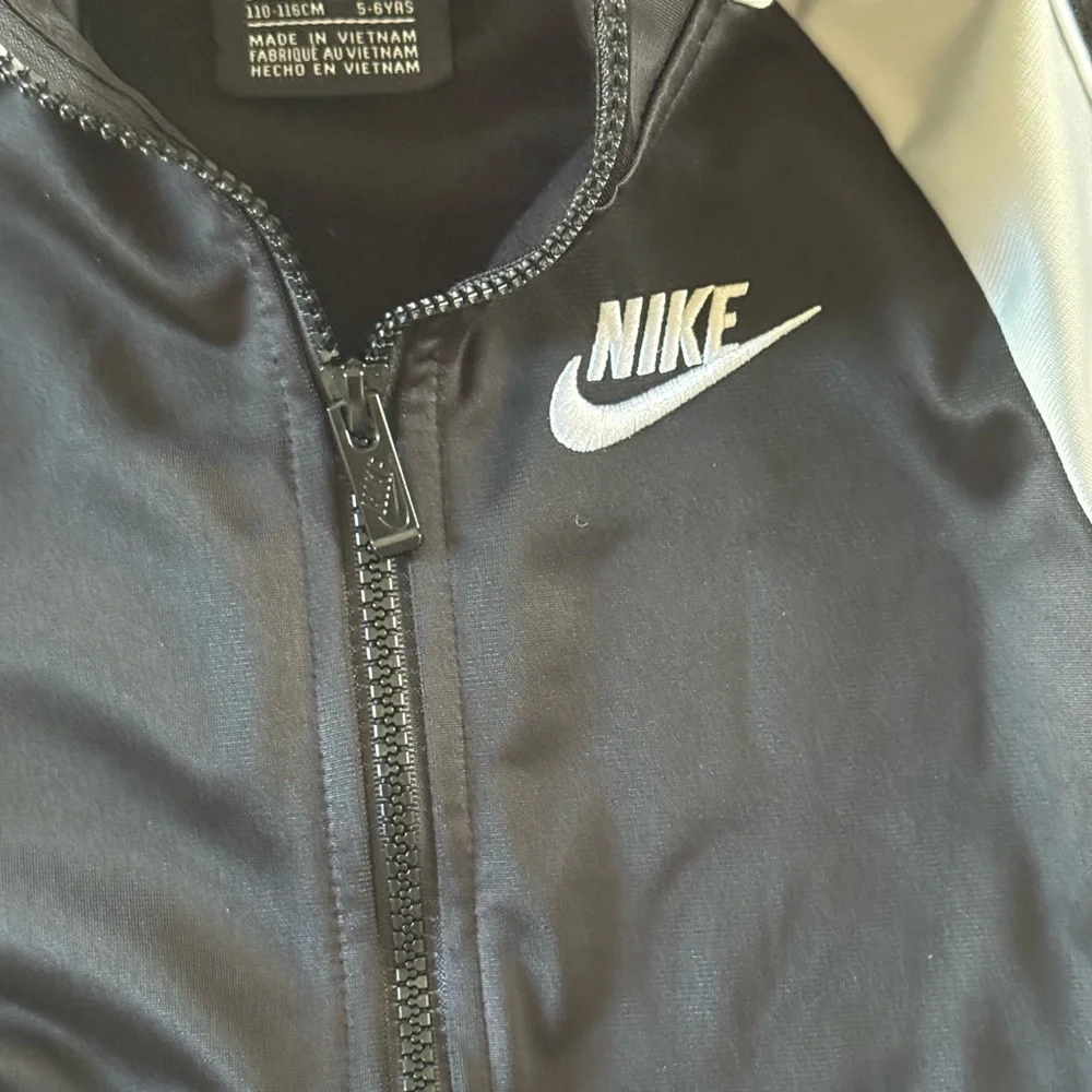 Nike excellent bundle