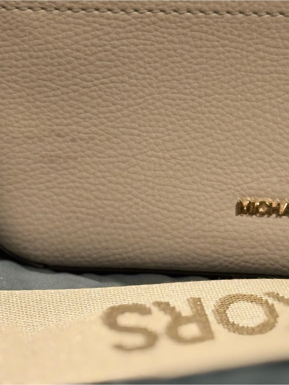 Michael Kors Jet Set Cream Crossbody Camera Bag