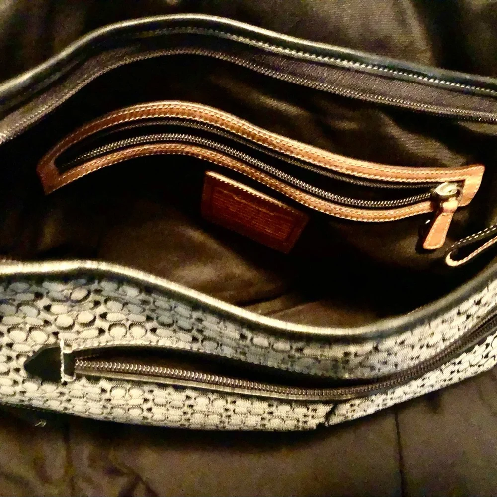 Coach hobo messenger