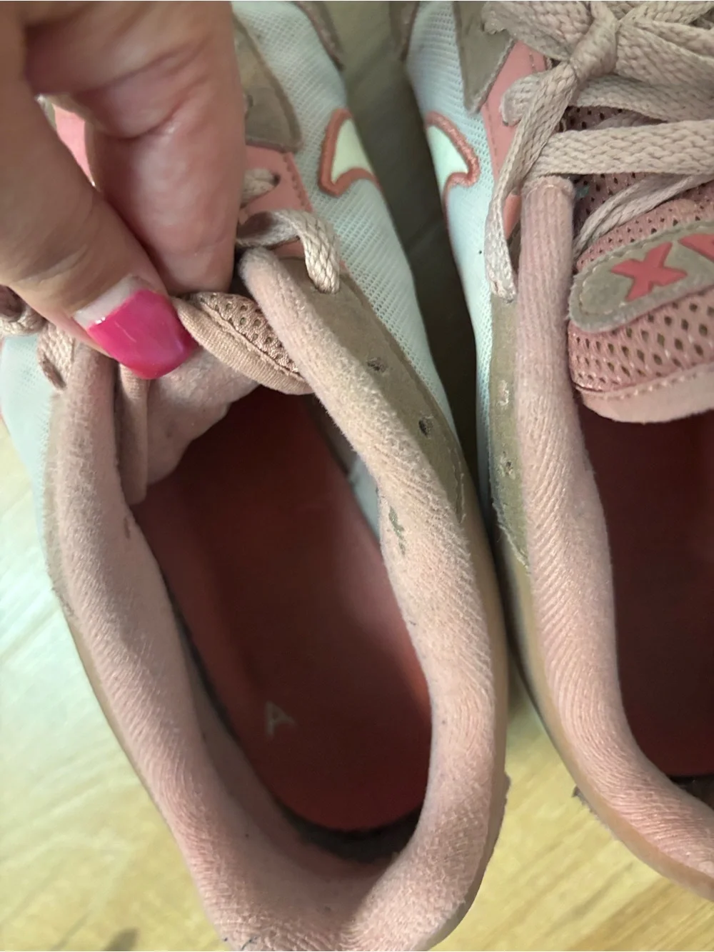 Nike lightweight sneakers