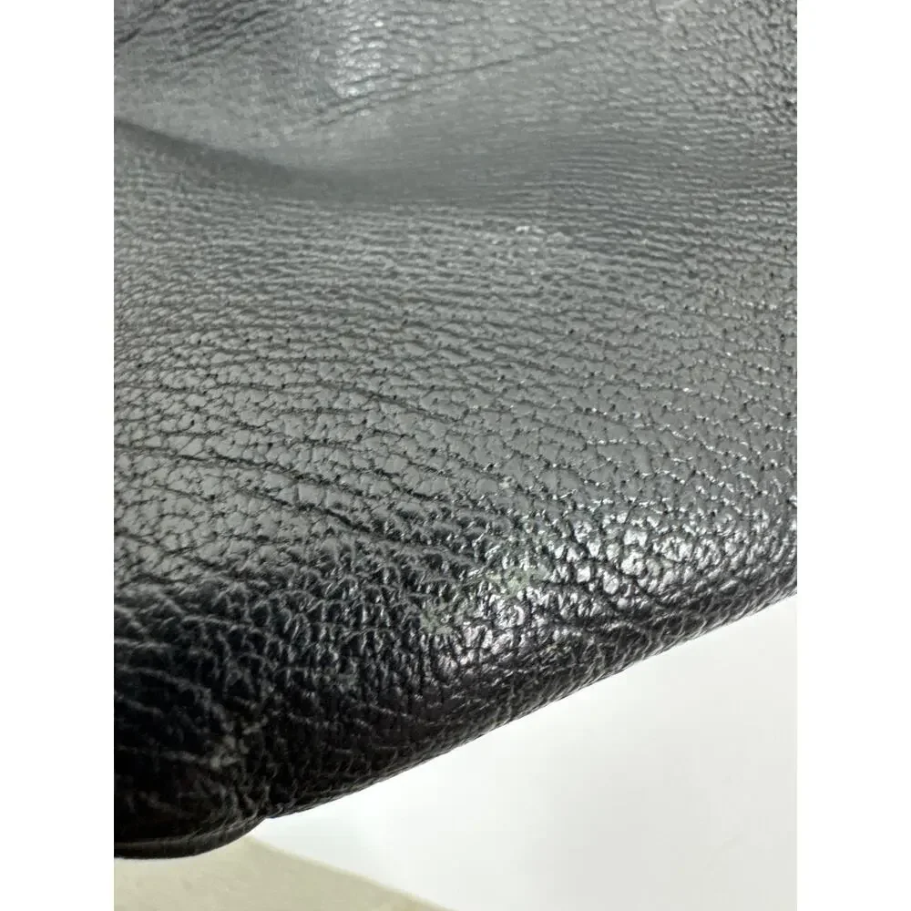 Dooney & Bourke