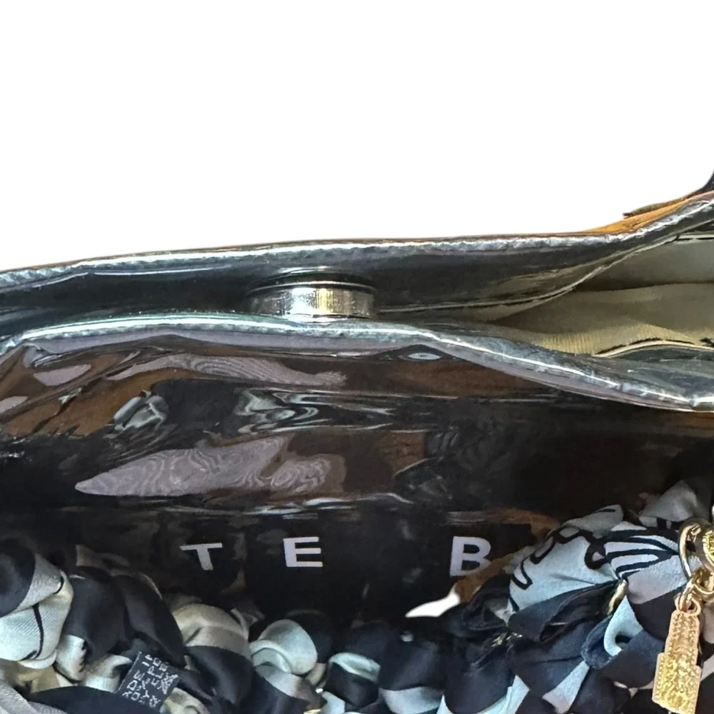 Unbranded this stylish