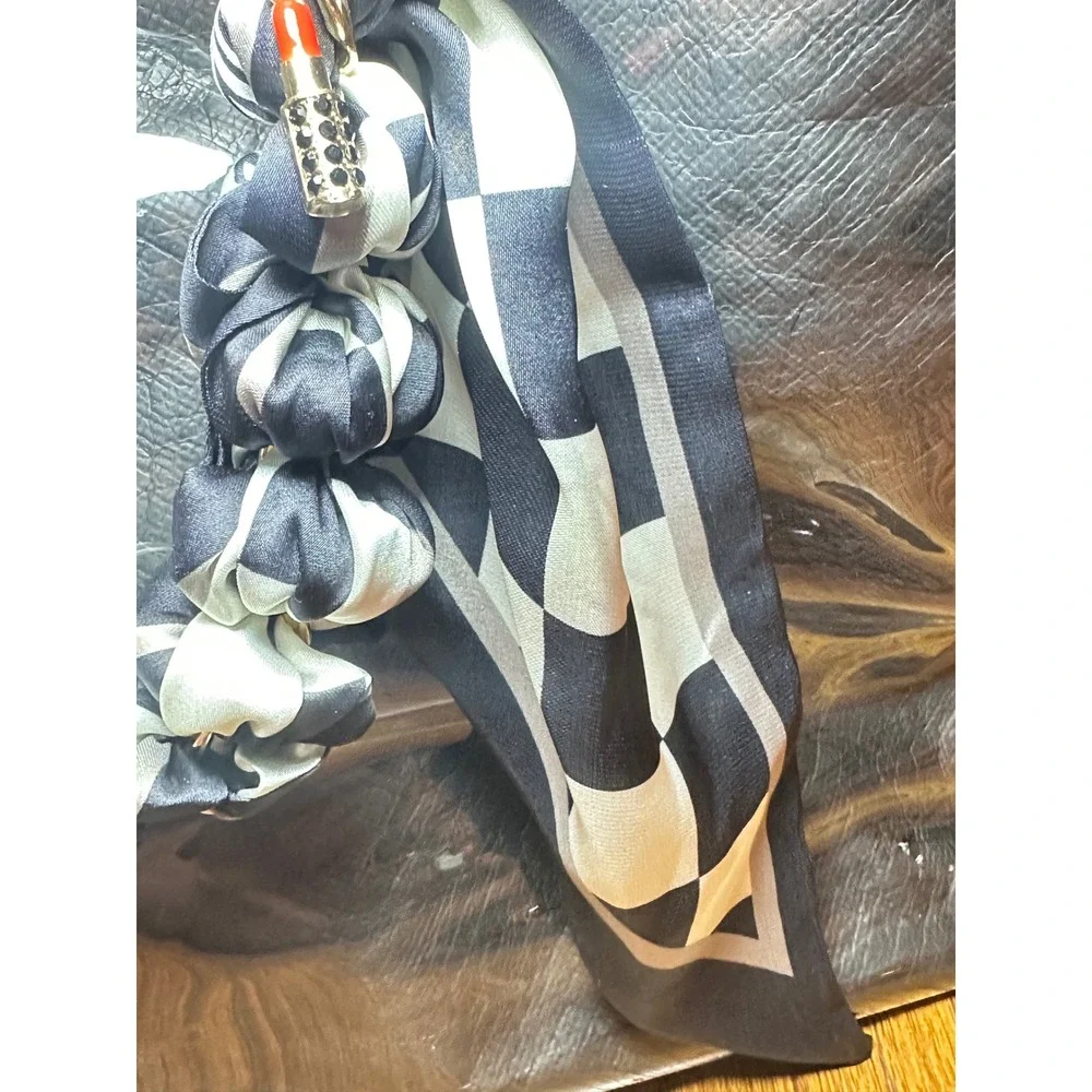 Unbranded this stylish