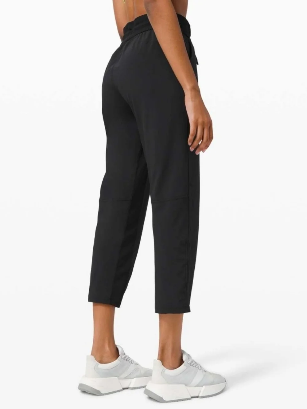 lululemon athletica pre owned