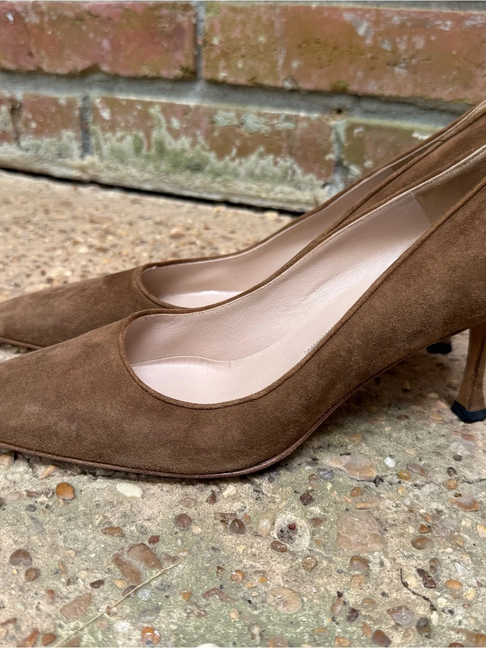 Manolo Blahnik classic manolo