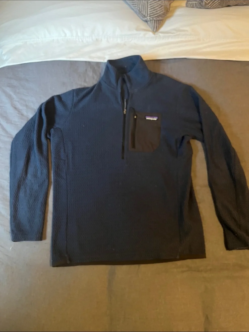Patagonia R1 Air Zip pullover