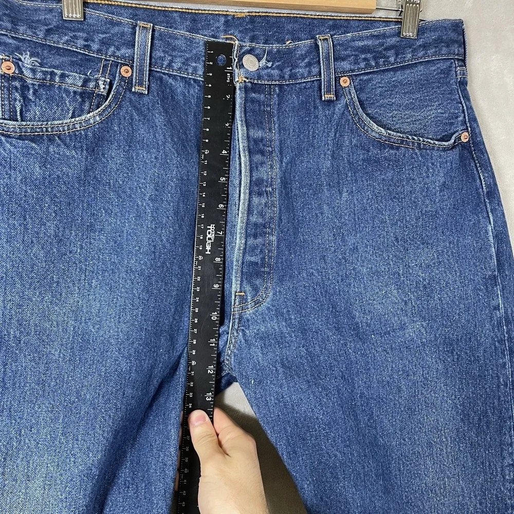Levis item excellent