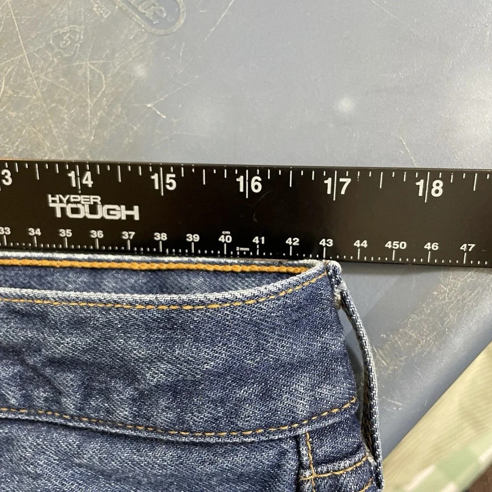 Levis item excellent