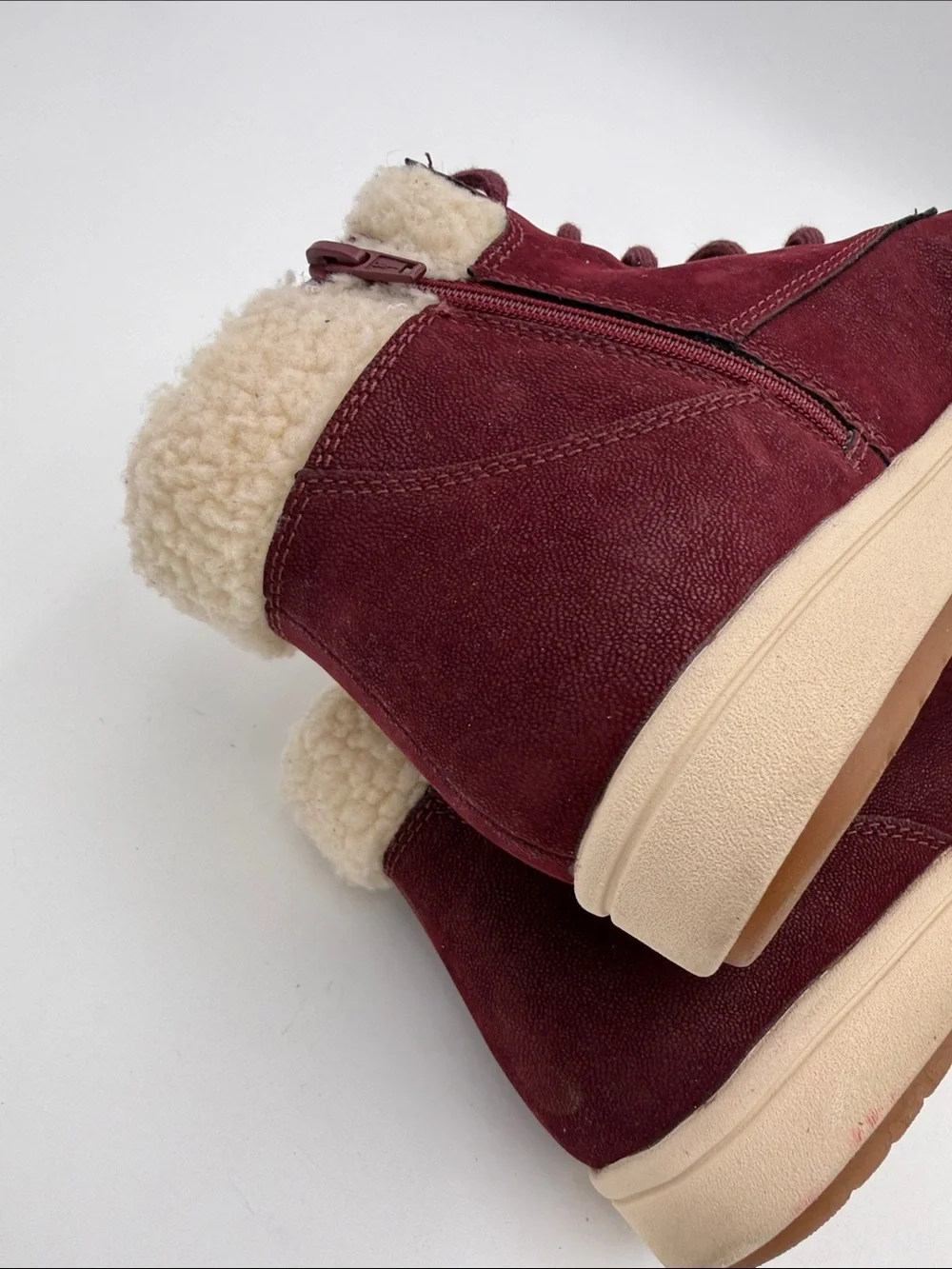 Clarks burgundy suede