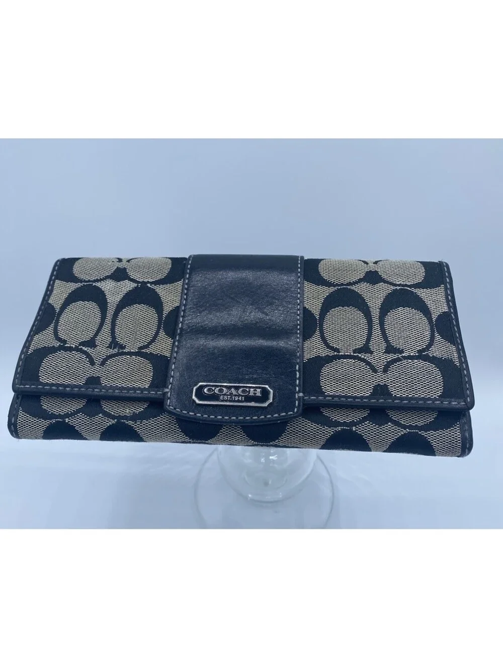 Coach wallet signature