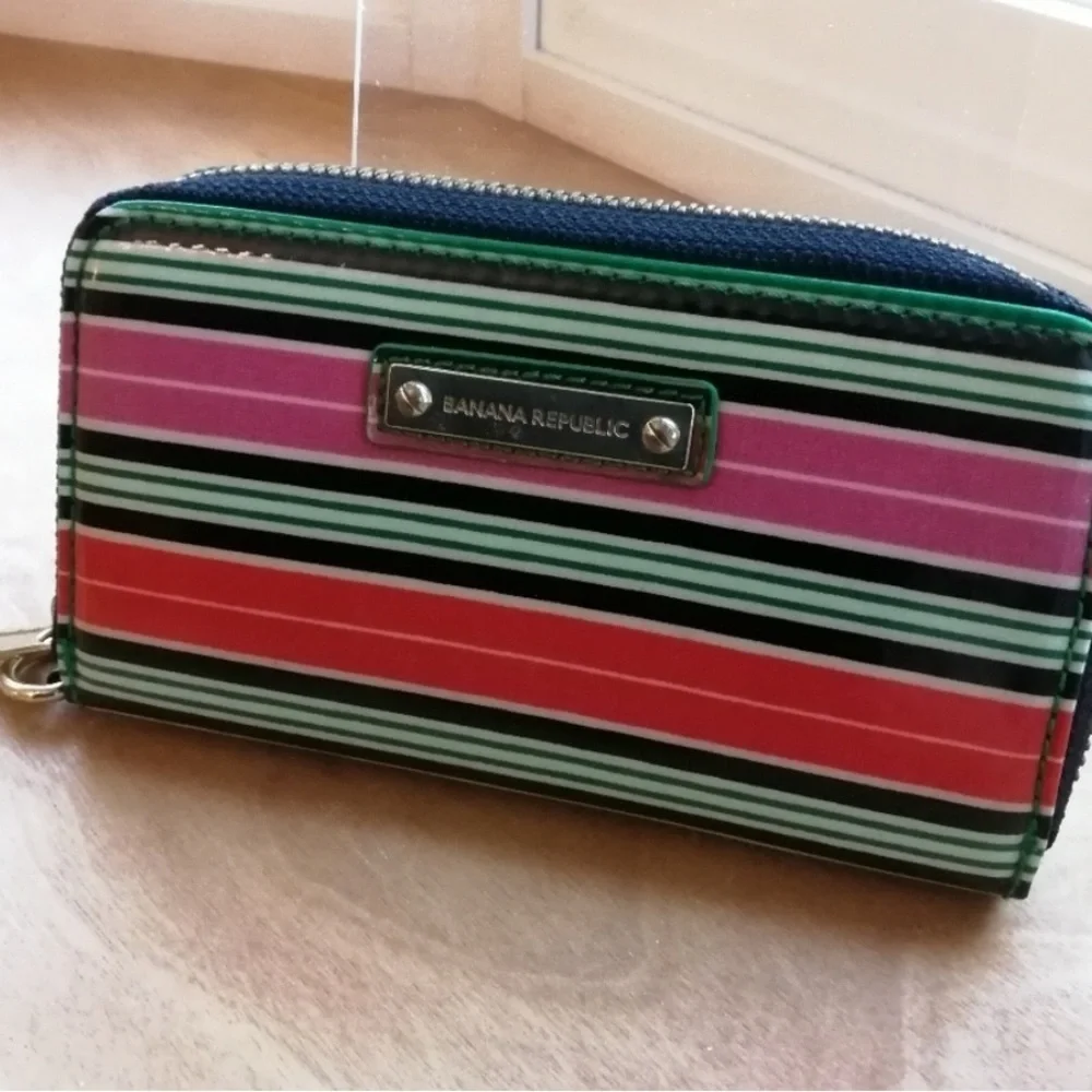 Banana Republic Multicolored Zip Wallet