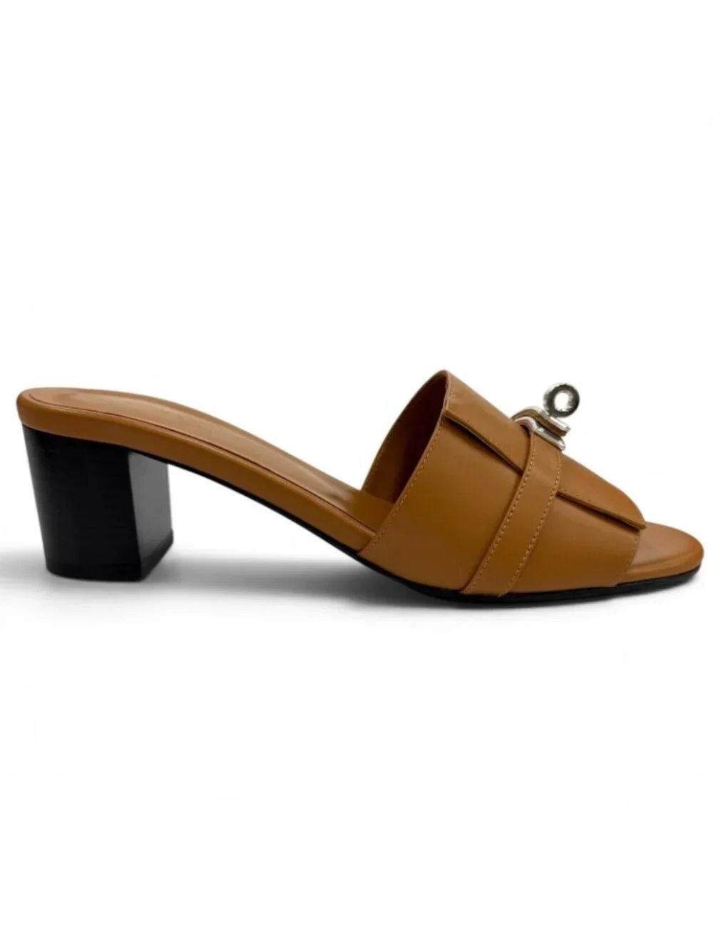 Hermes Gigi Natural Kelly Chunky Heels Leather Sandals 39 Boxes Bag Included