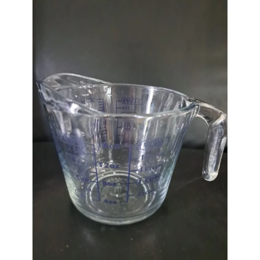 Vintage Anchor Hocking Blue  Measuring Cup D-Handle  16 oz 2 Cup 1‎ Pint