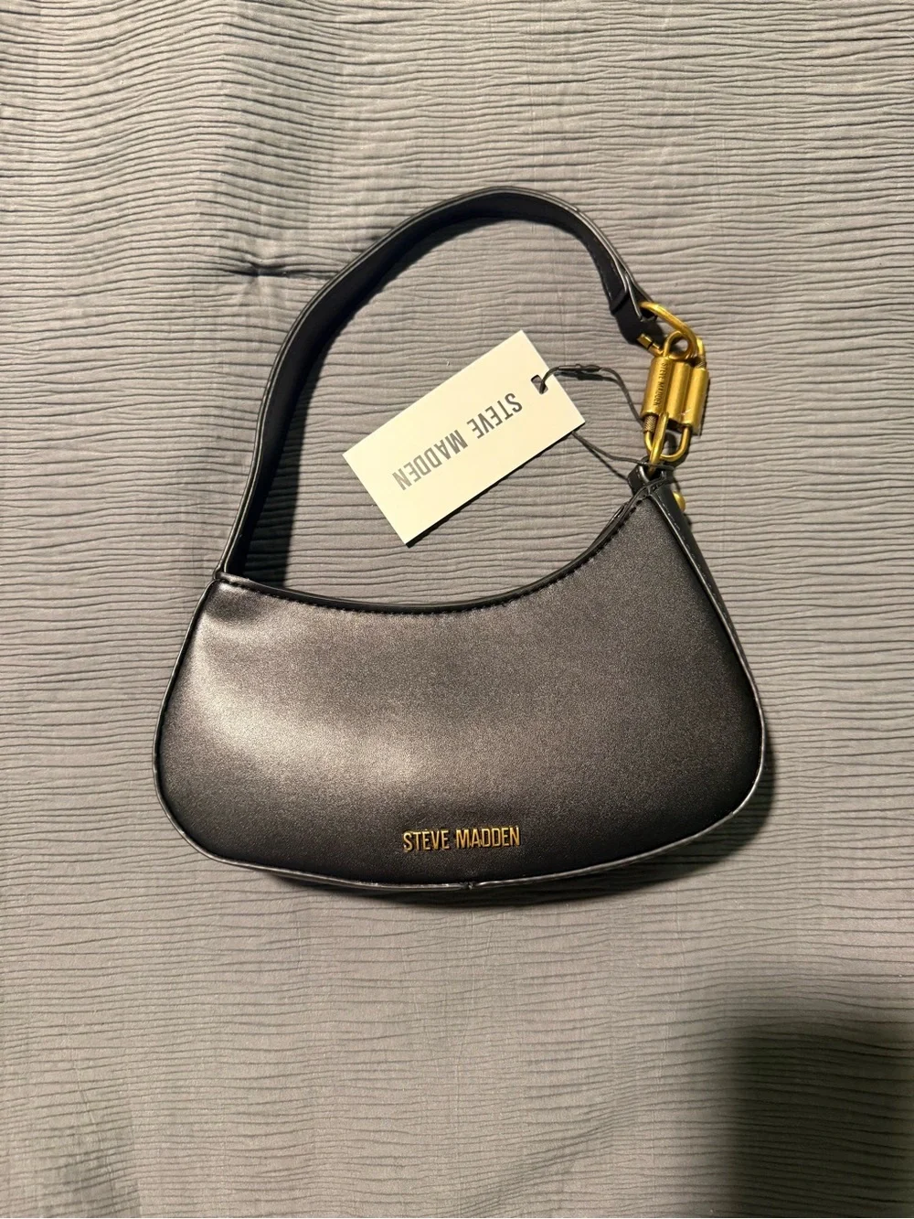 Steve Madden Black Shoulder Bag - Sleek Crescent Hobo