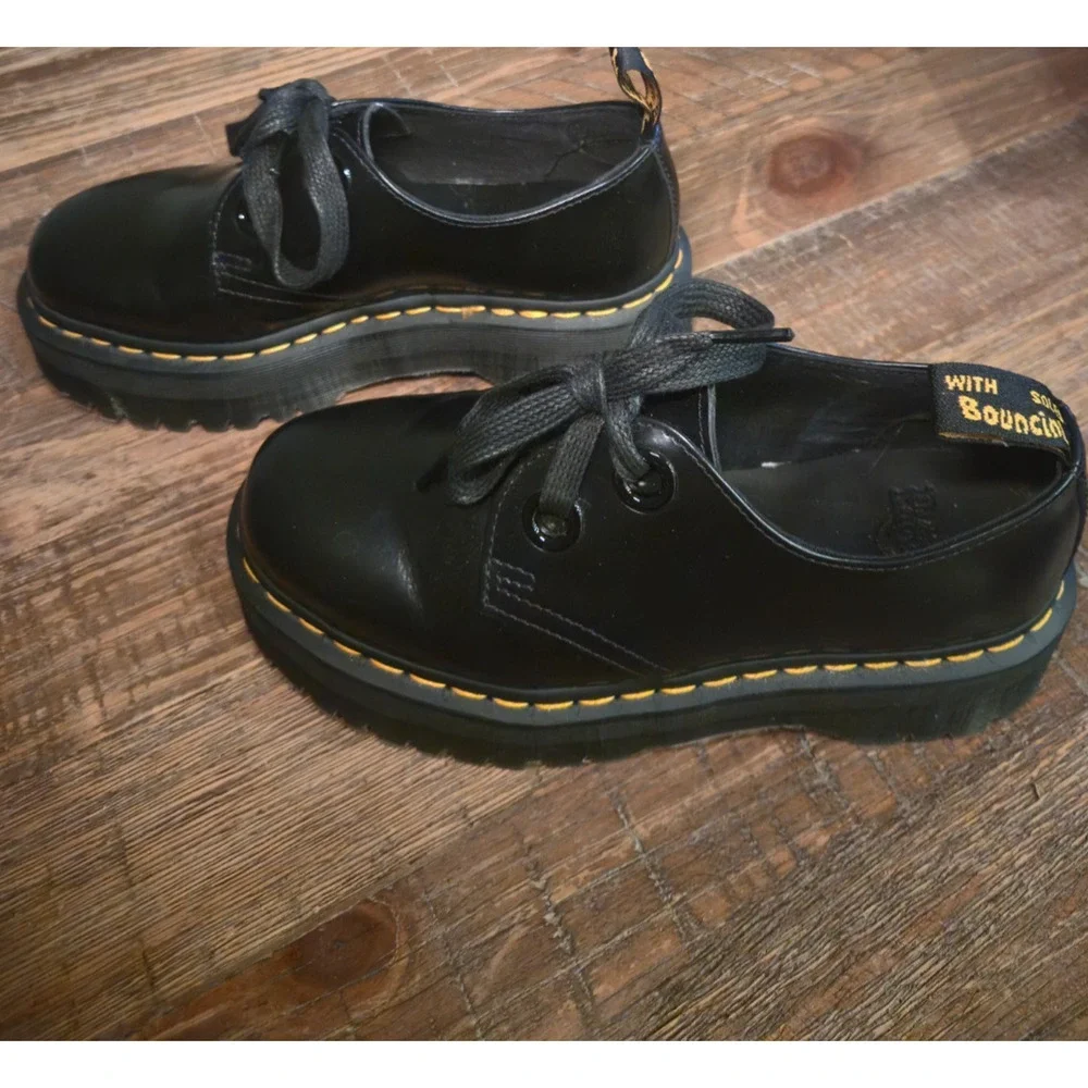 Dr. Martens selling gorgeous