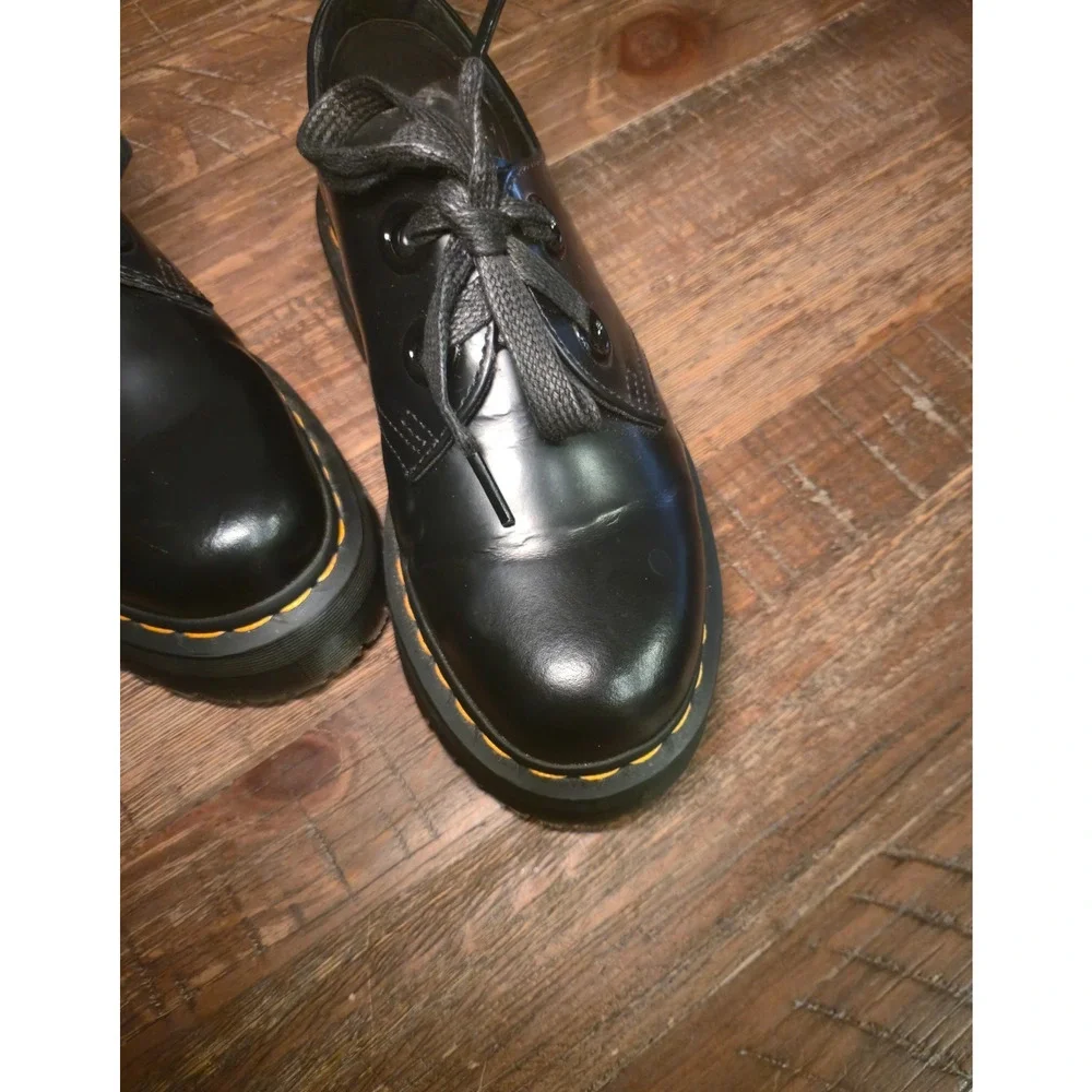 Dr. Martens selling gorgeous