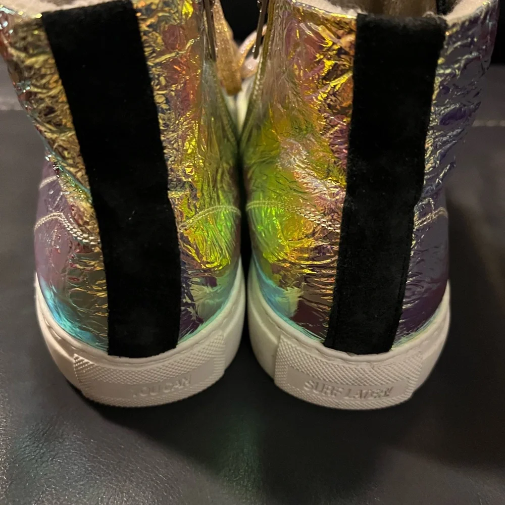 P448 stylish iridescent