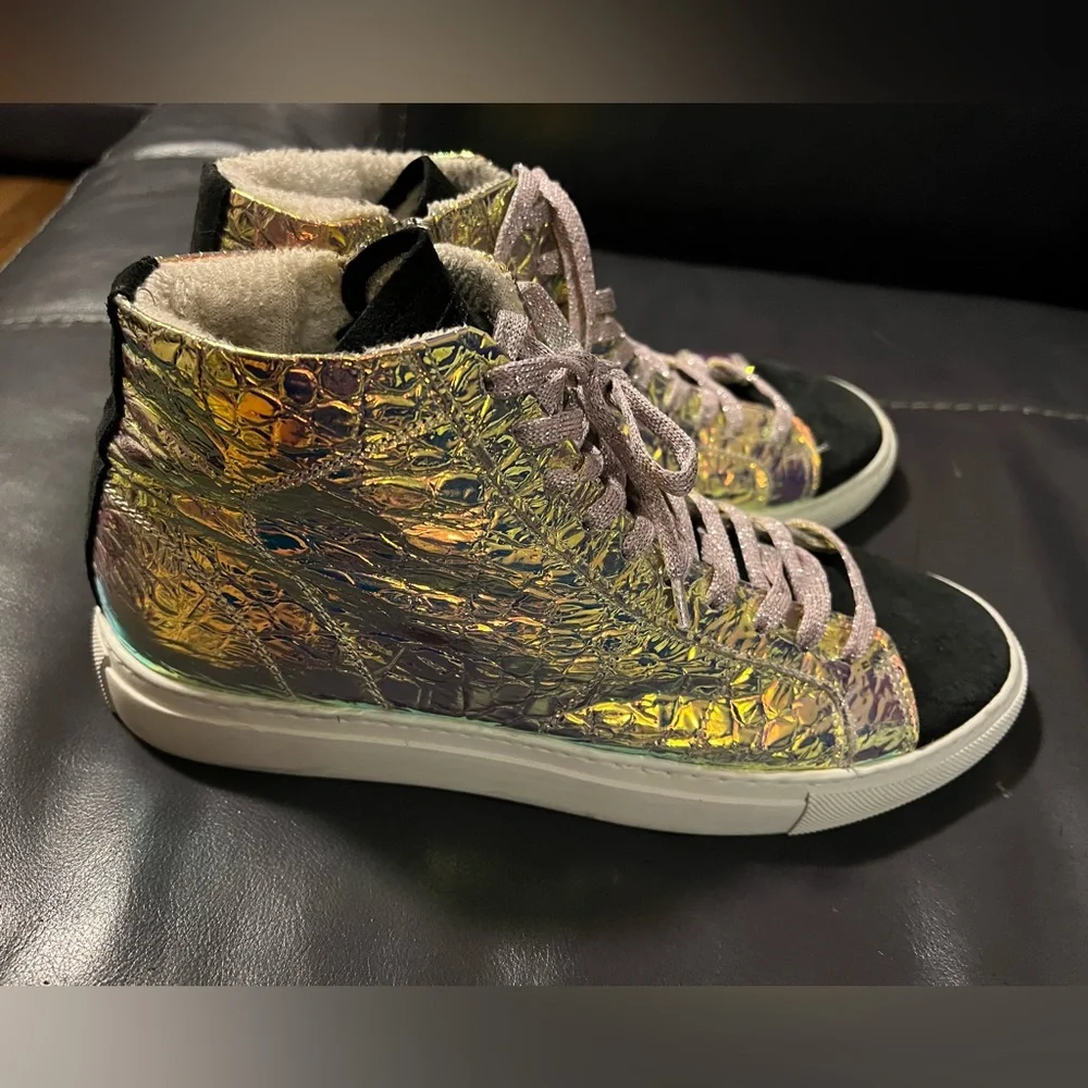 P448 stylish iridescent
