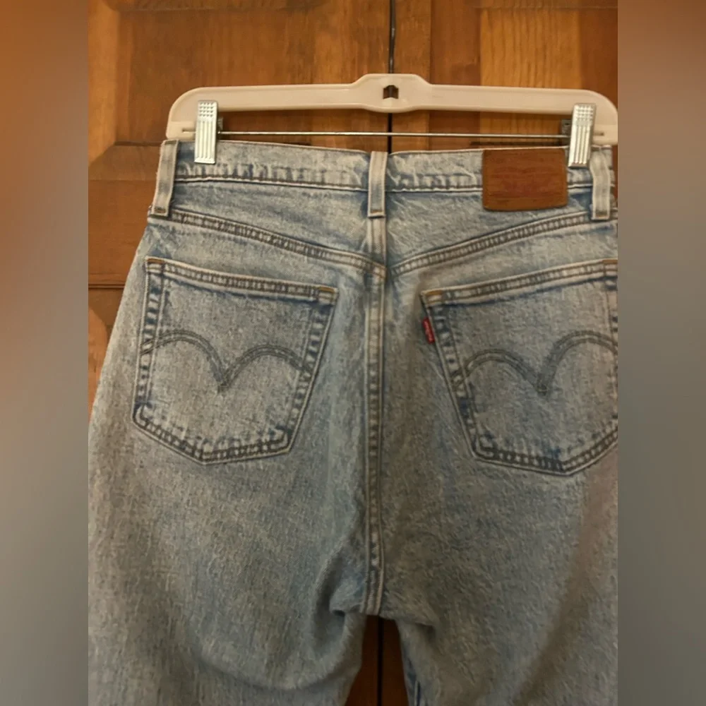 Levis levi’s red