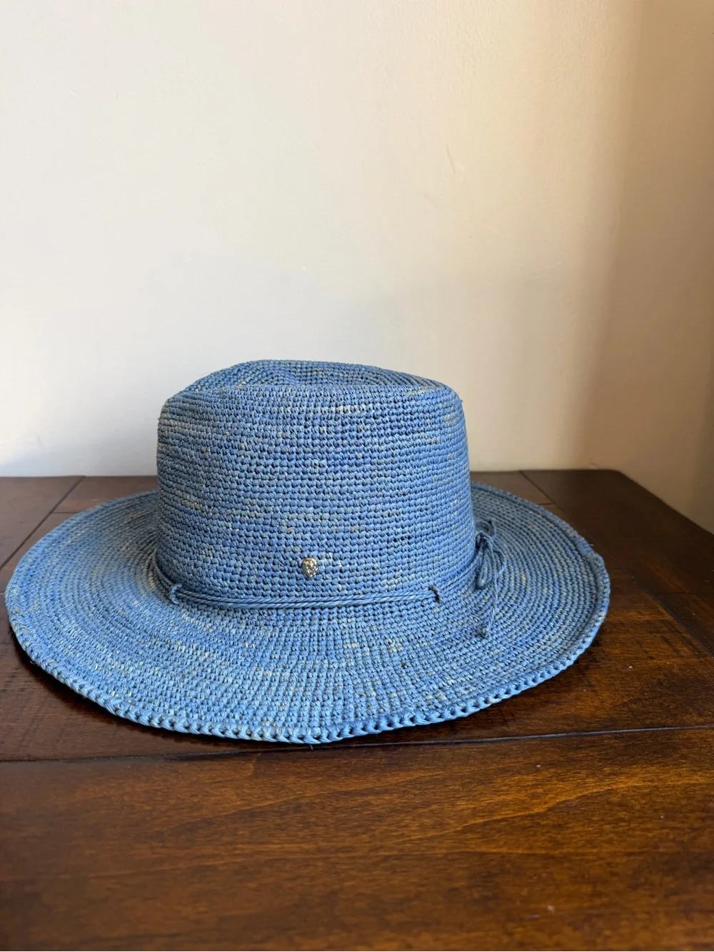 Helen Kaminski pre owned