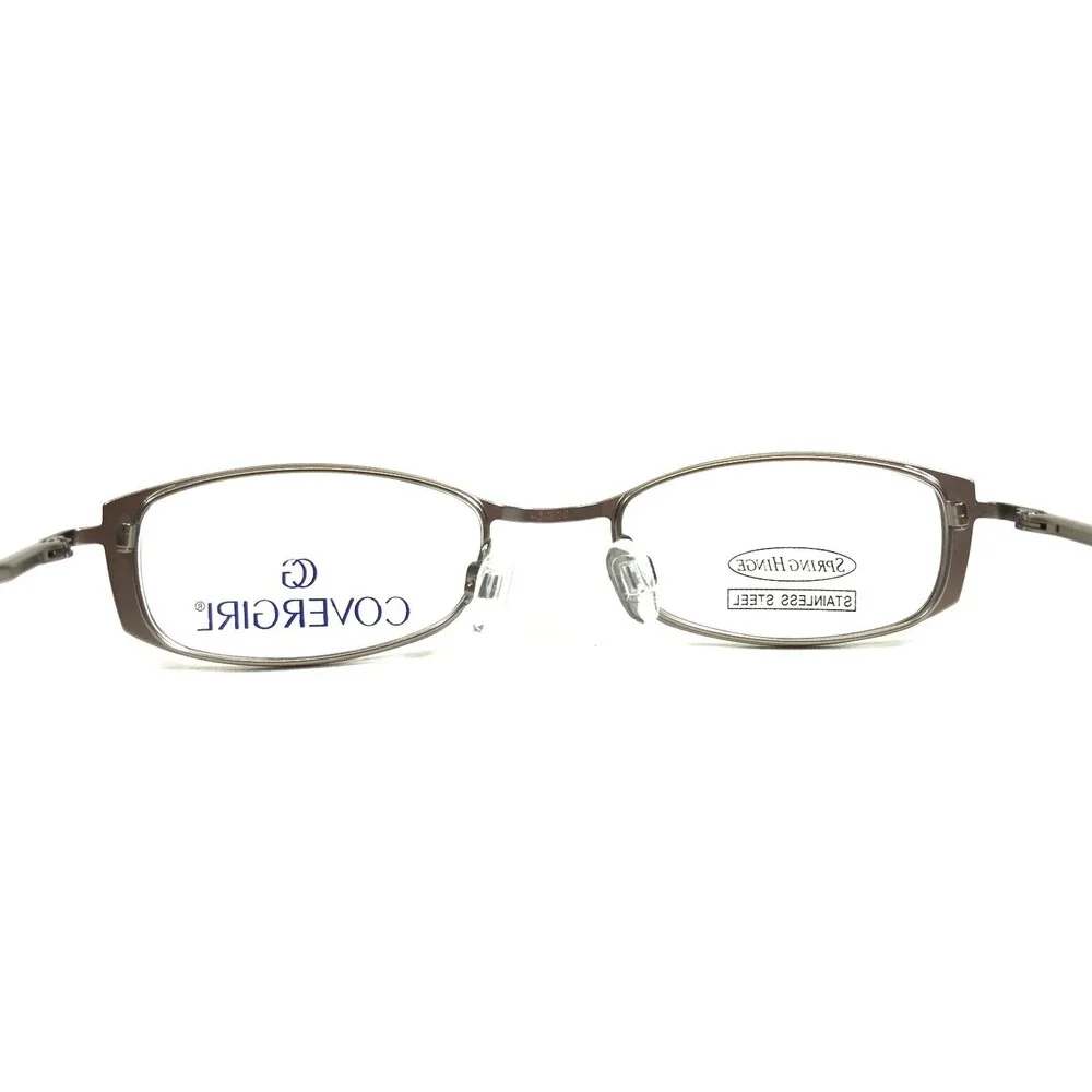 COVERGIRL demo lenses