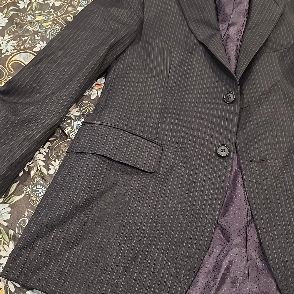Alfani lining pockets pinstripes