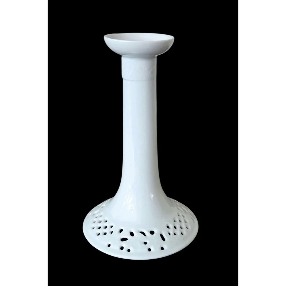 Oscar de la Renta White Ceramic Reticulated Taper Candlestick‎ Holder MINT 7.5