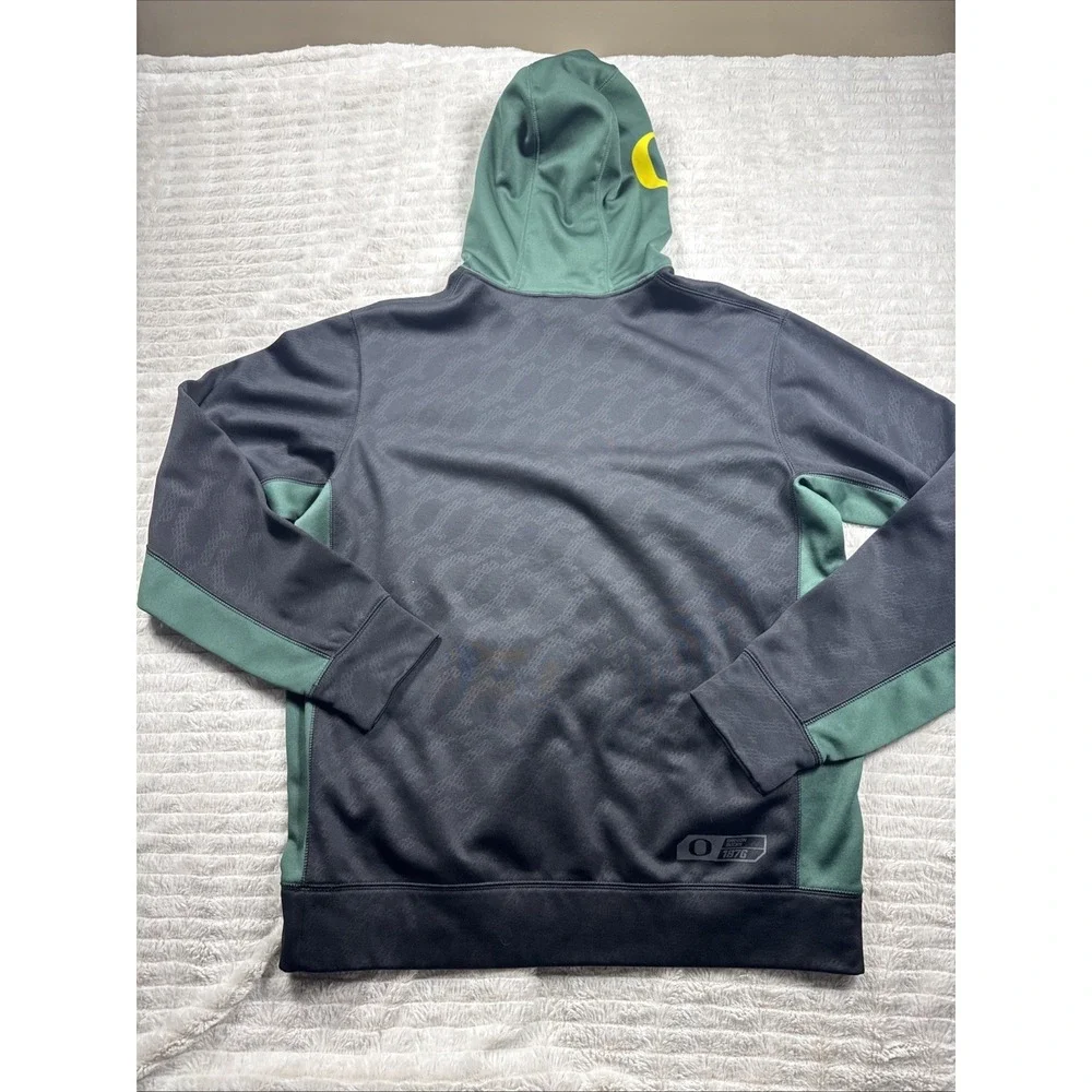 Nike therma fit