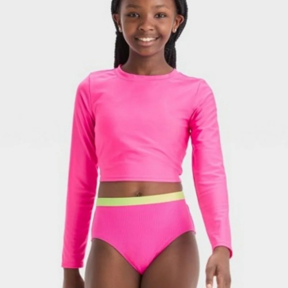 ❤️10/$13 Nwot rashguard